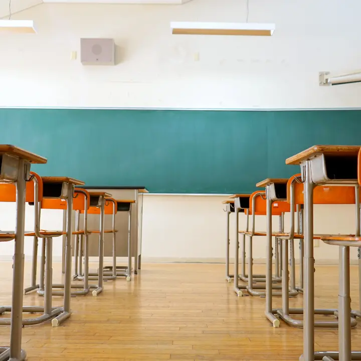 Allerta meteo, per la Flc Cgil anche in assenza di un’ordinanza di chiusura delle scuole il personale può restare a casa se c’è pericolo\n