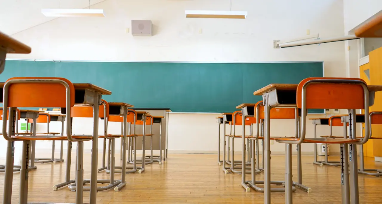 Allerta meteo, per la Flc Cgil anche in assenza di un’ordinanza di chiusura delle scuole il personale può restare a casa se c’è pericolo\n