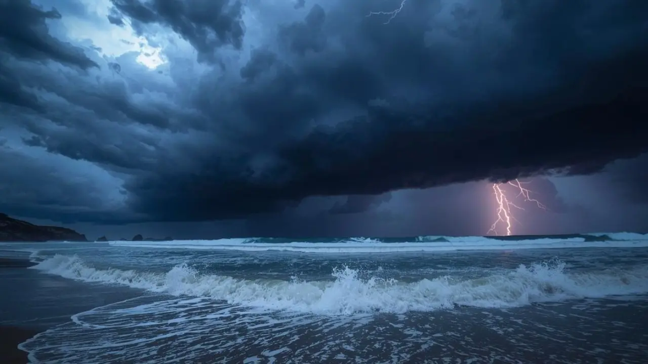 Quando scatta l’allerta rossa: rischi concreti per la popolazione e regole da seguire per proteggersi\n