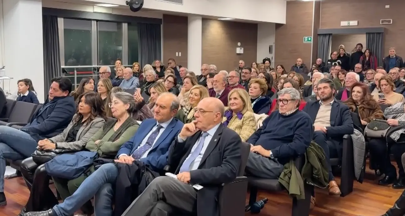 Prevenzione, sicurezza urbana e salute del cuore: a Corigliano Rossano istituzioni e sanitari a confronto con gli studenti\u00A0\n