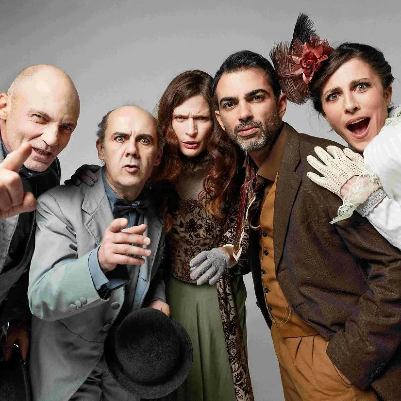 “Uno, Nessuno, Centomila” compie cento anni e arriva in Calabria con Reggiani e Jane Alexander\n