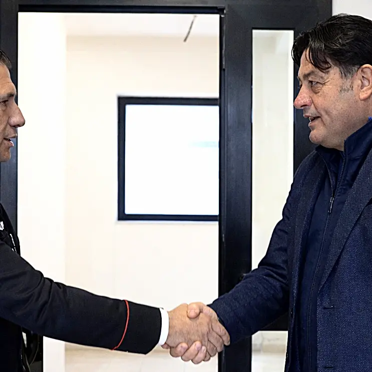 Carabinieri aggrediti a Corigliano Rossano, Rapani fa visita in caserma: tra i temi affrontati anche l’ipotesi Esercito a tutela dell’ospedale\n