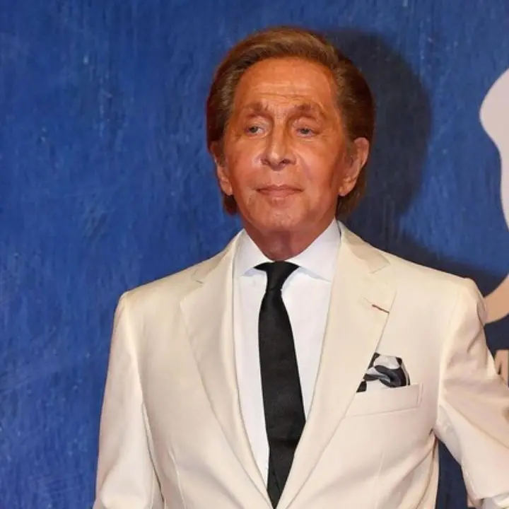 È morto Valentino Garavani: l’ultimo imperatore della moda aveva 93 anni\n