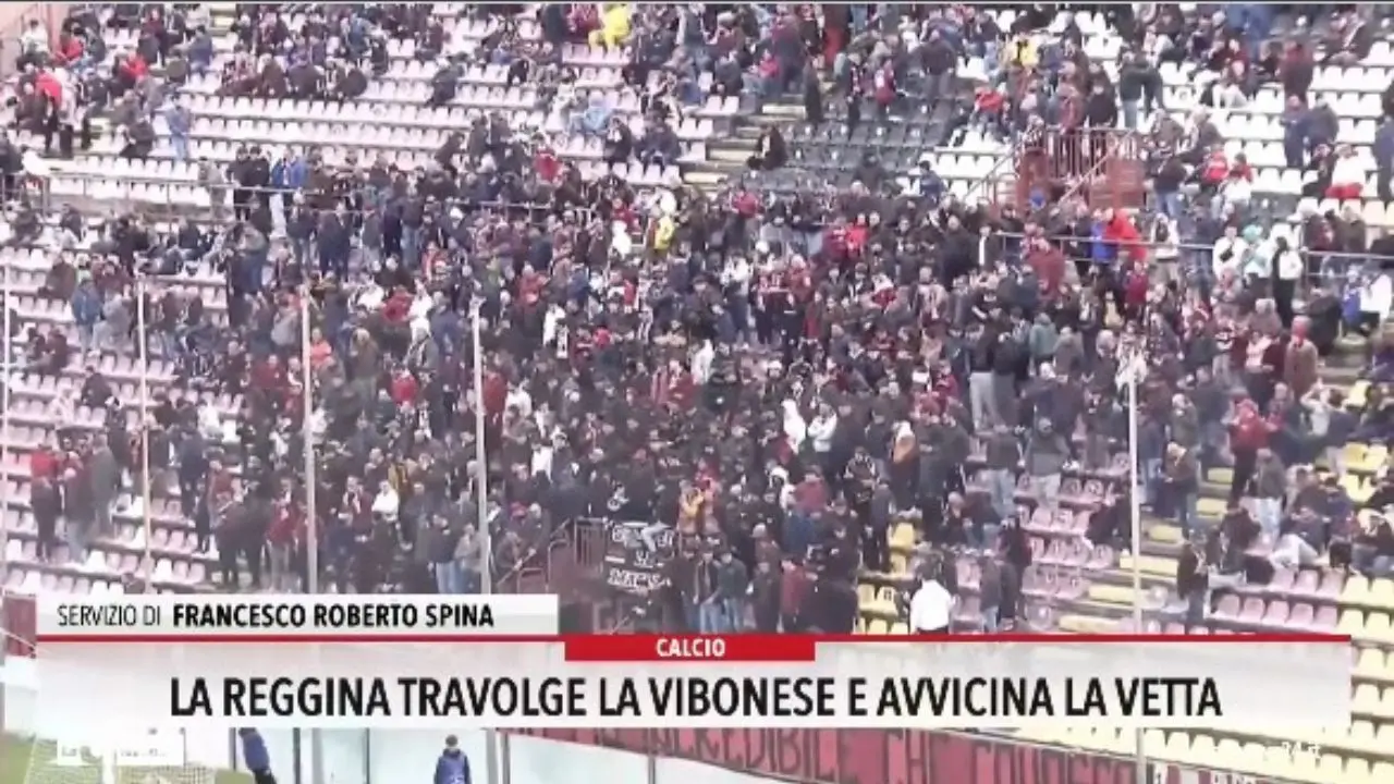 La Reggina travolge la Vibonese e avvicina la vetta