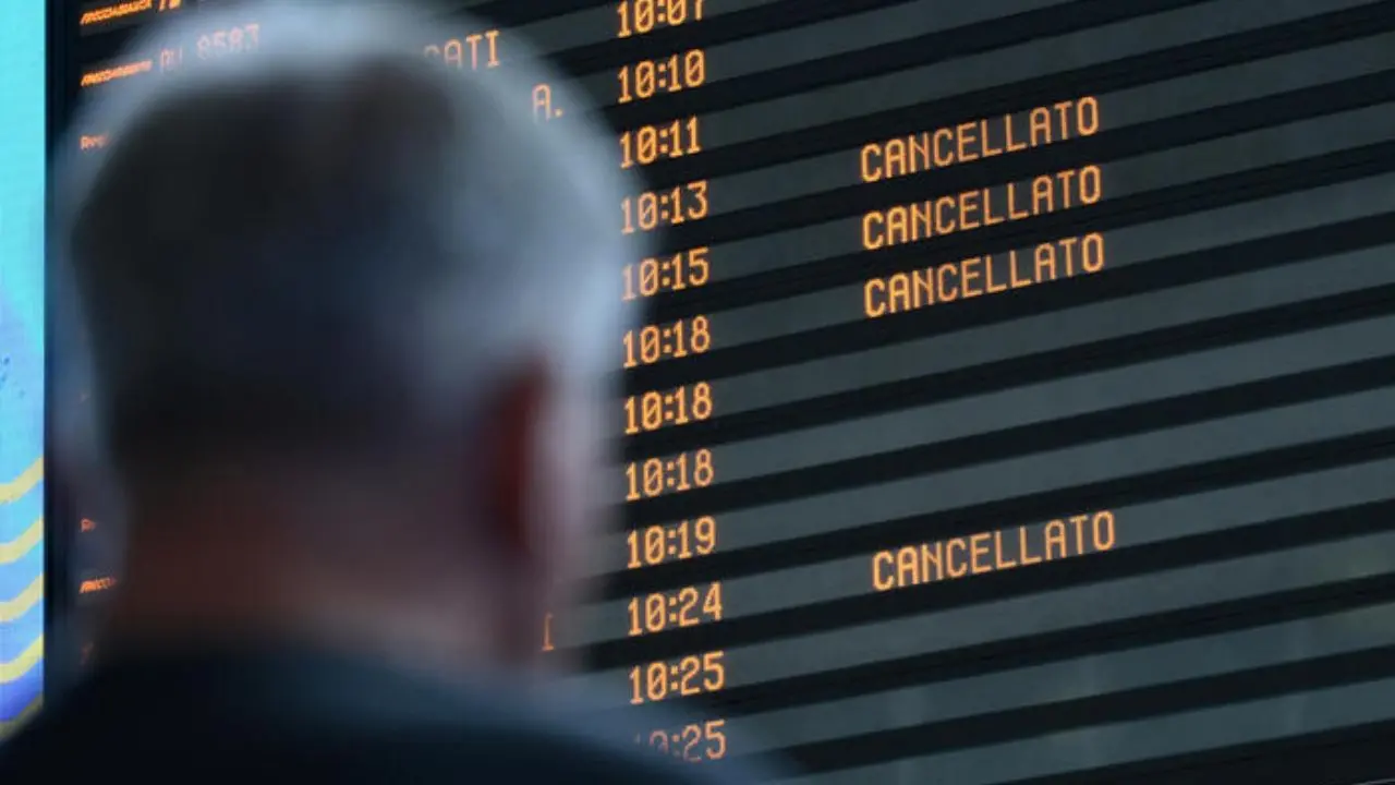 Allerta meteo in Calabria: circolazione ferroviaria sospesa su alcune linee: ecco quali\n