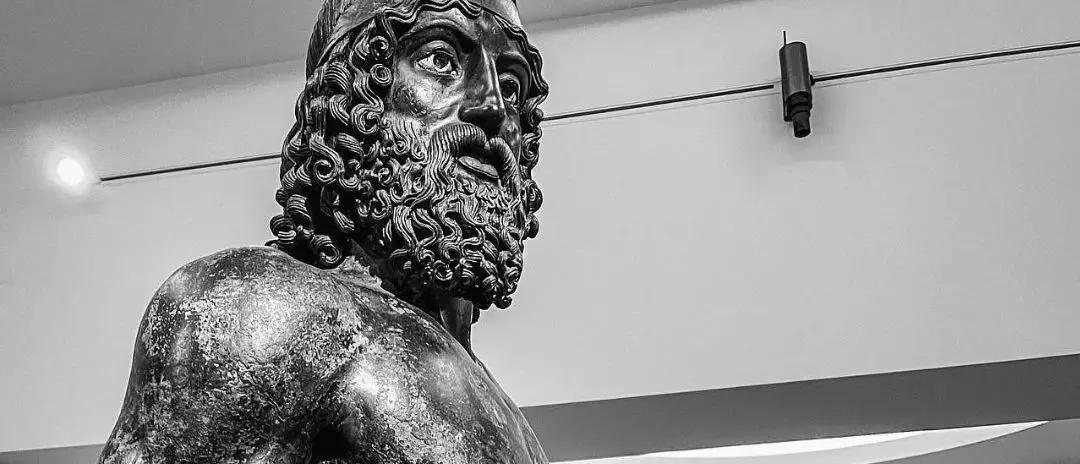 Fratelli di eternità\n