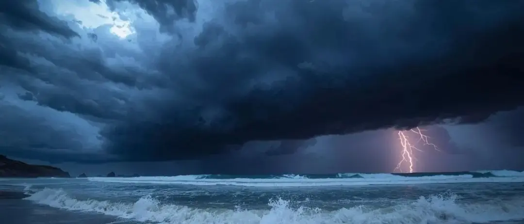 Meteo Cosenza, nuovo ciclone in arrivo. Stavolta la minaccia è per la costa tirrenica cosentina\n