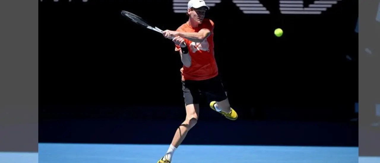 Tennis, Sinner accede al secondo turno\u00A0degli Australian Open: Gaston si ritira al terzo set