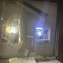 Esplosioni ai bancomat in Puglia: colpi nella notte a Capurso e Peschici con la tecnica della “marmotta”\n