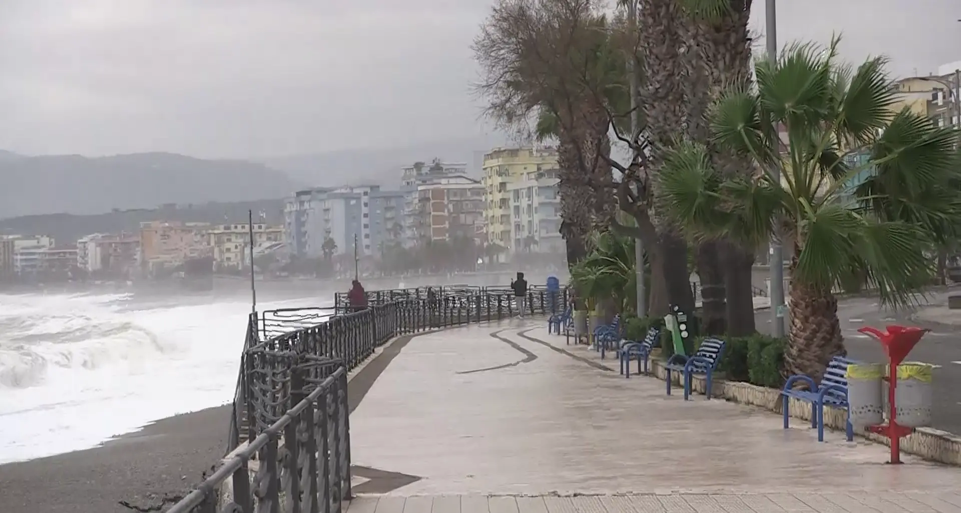 Allerta rossa, De Rosa: «Poche criticità finora nel Catanzarese. Ma usate sempre la massima cautela»