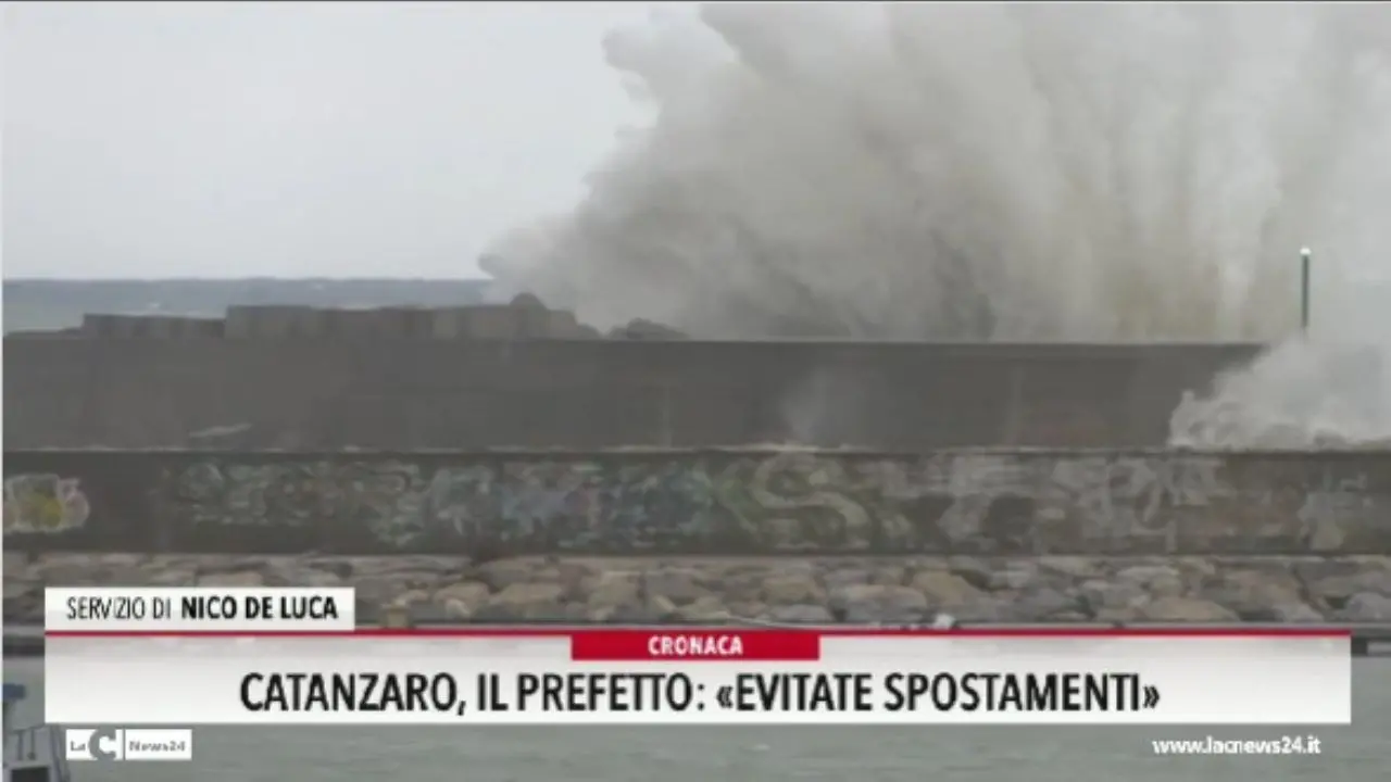 Catanzaro, il prefetto: «Evitate spostamenti»