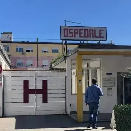 Vibo, il maltempo fa saltare il corteo silenzioso per la sanità ma non raffredda la protesta: giovedì in strada\n