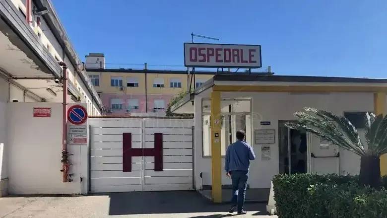 Vibo, il maltempo fa saltare il corteo silenzioso per la sanità ma non raffredda la protesta: giovedì in strada\n