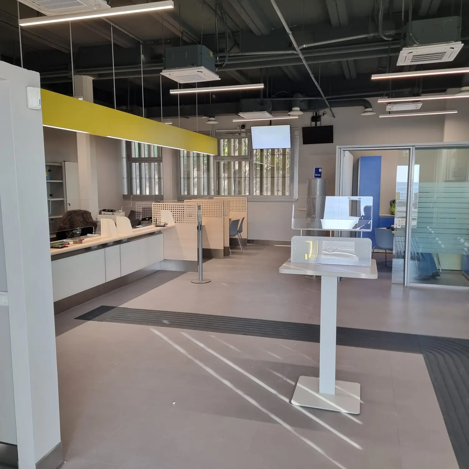 Belvedere marittimo, di nuovo operativo lo sportello postale “Polis” della frazione marina\n