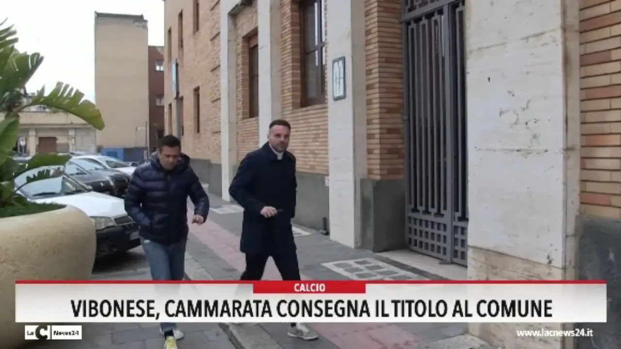 Vibonese, Cammarata consegna il titolo al Comune