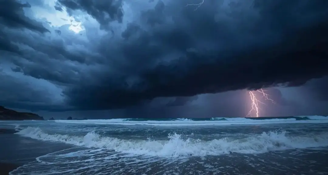 Ciclone Harry, chiusi i porti di Cirò Marina e Le Castella. Interdetti anche moli e banchine\n