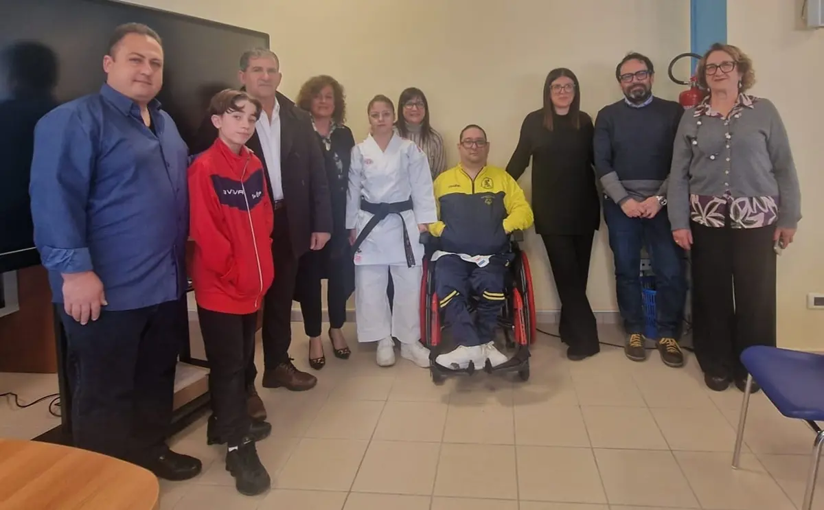 Saline Ioniche, la scuola secondaria di I grado ospita l’incontro \"Equilibrio tra corpo, mente e salute”\n