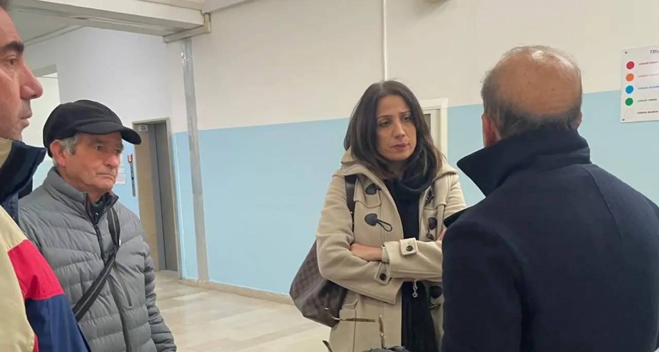 Ospedale Cariati, Scutellà (M5S): «La Regione lo ha riaperto\u00A0senza adeguare la rete dei laboratori»\n