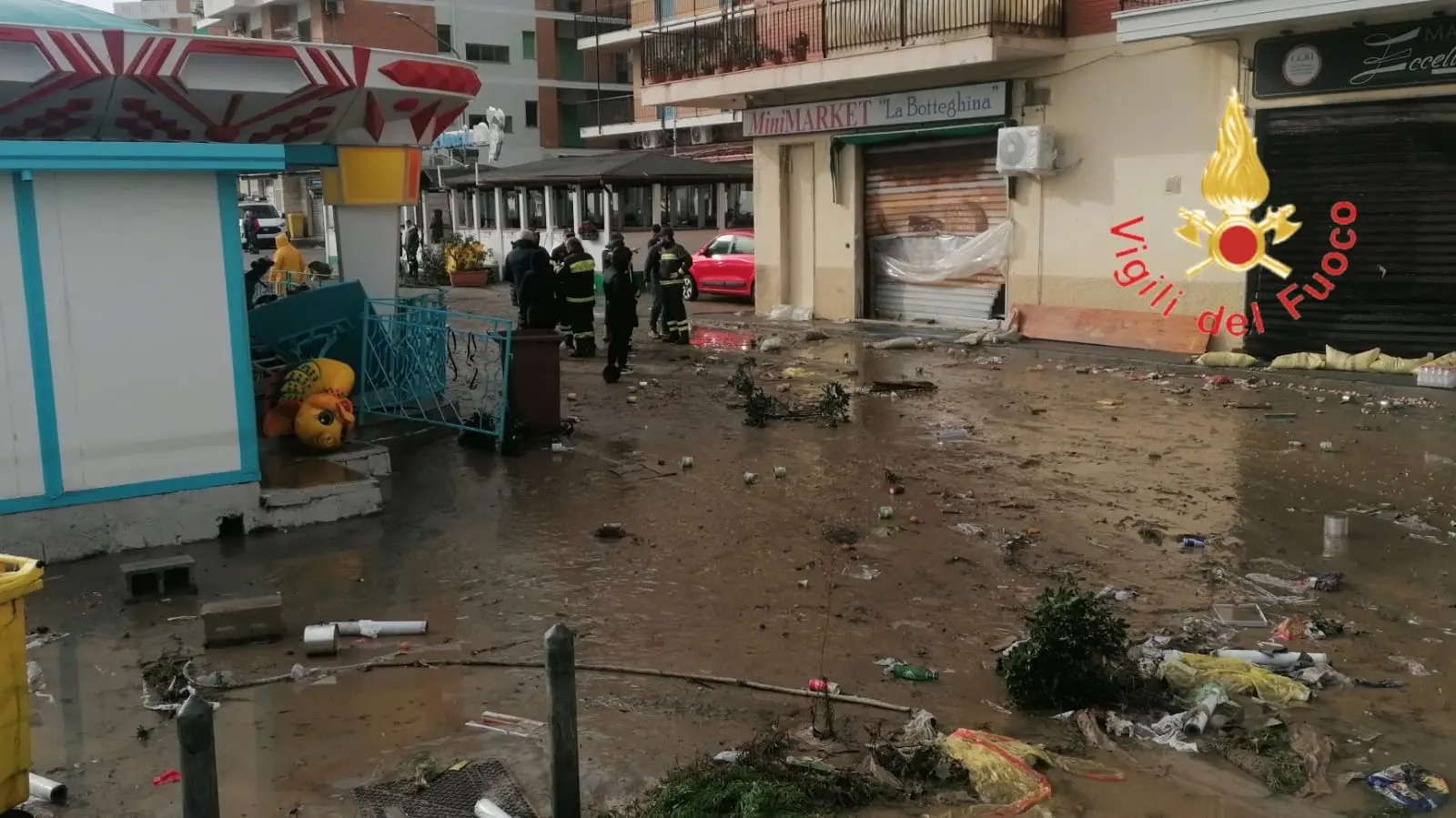 Emergenza maltempo, domani resteranno chiuse solo le scuole del quartiere Lido\n