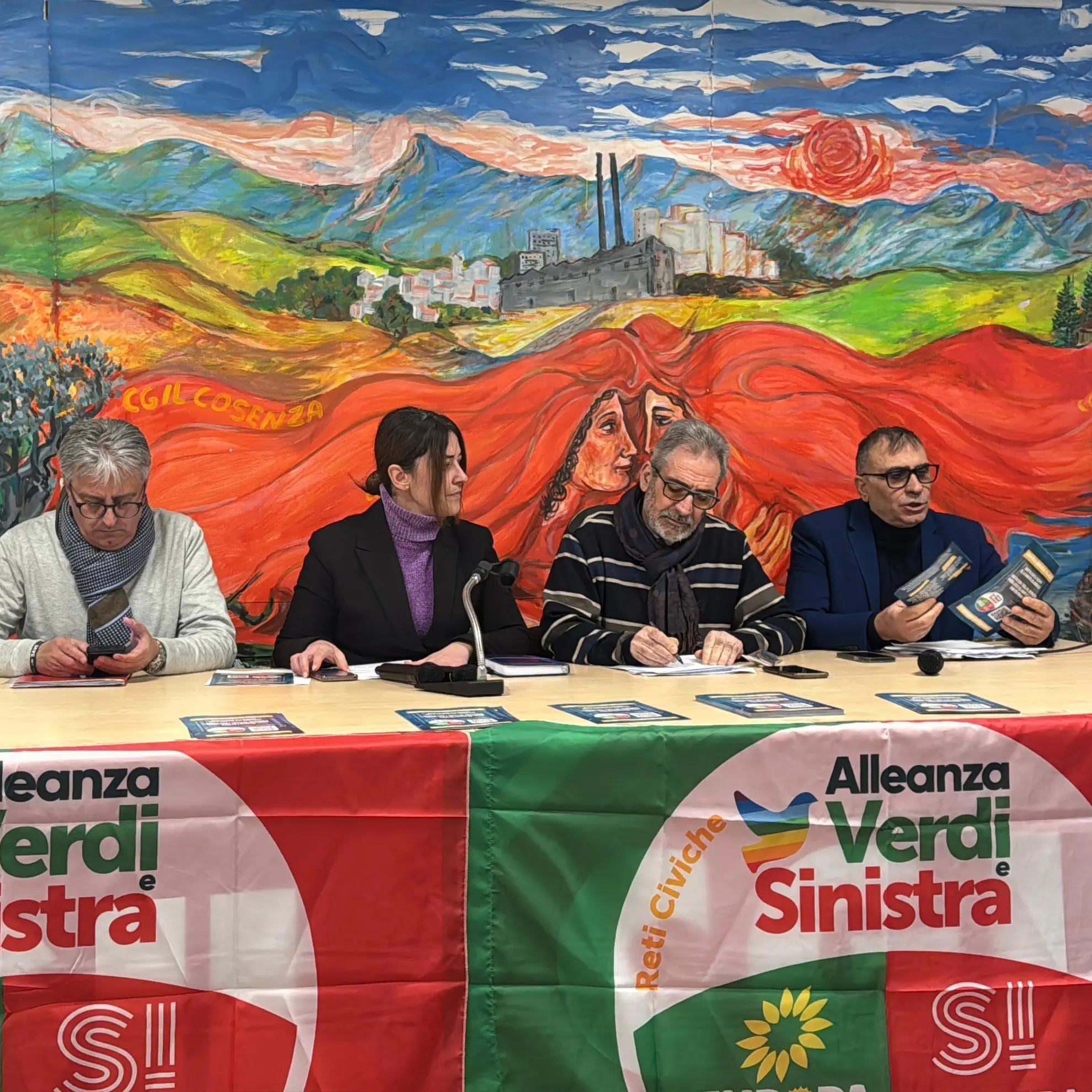 Avs: «Alla Calabria non basta il piano di rientro, serve lo Stato di emergenza della Sanità»\n