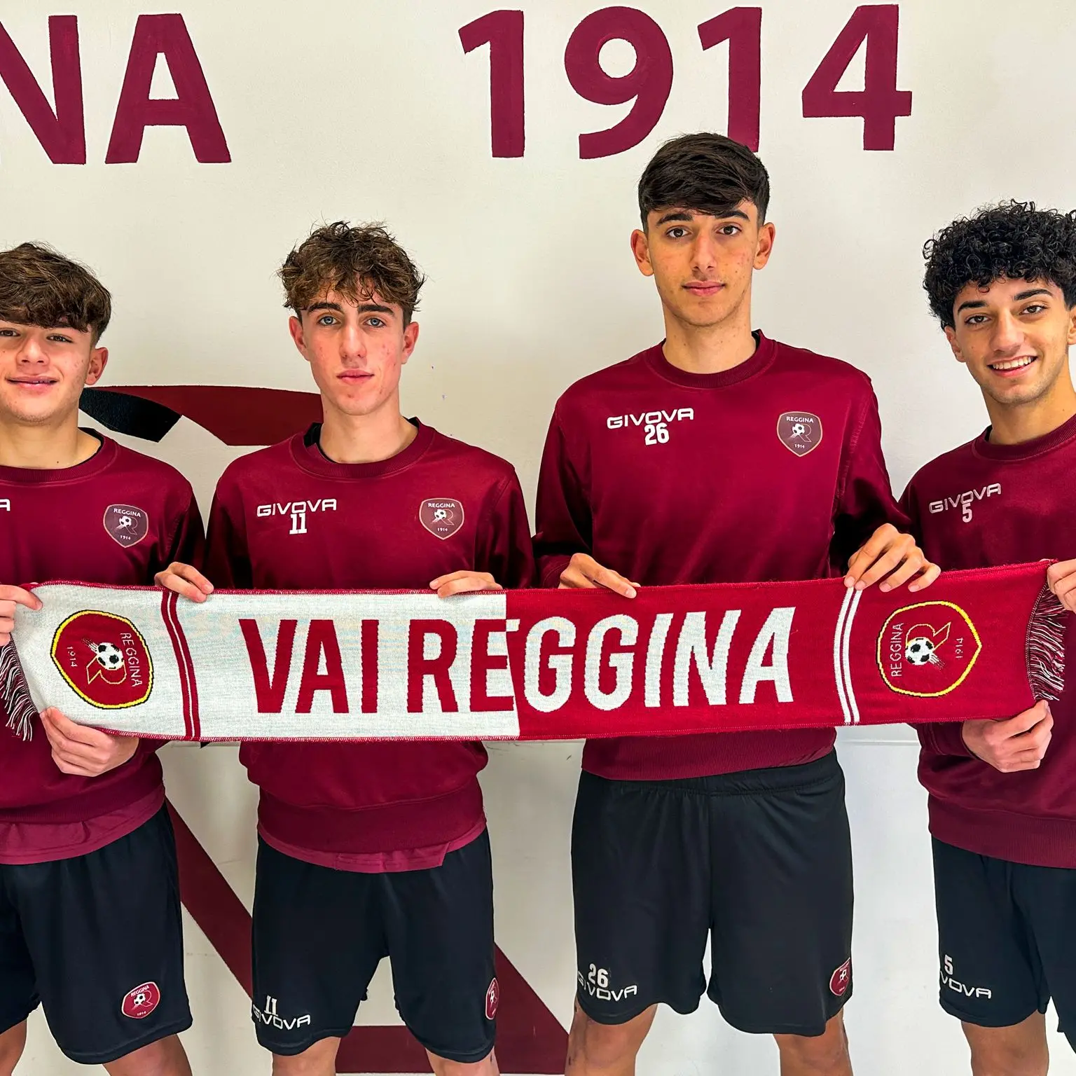 Settore giovanile, la Reggina punta sulla continuità: rinnovati i contratti di Curatola, Martorano, Randisi e Scali\n