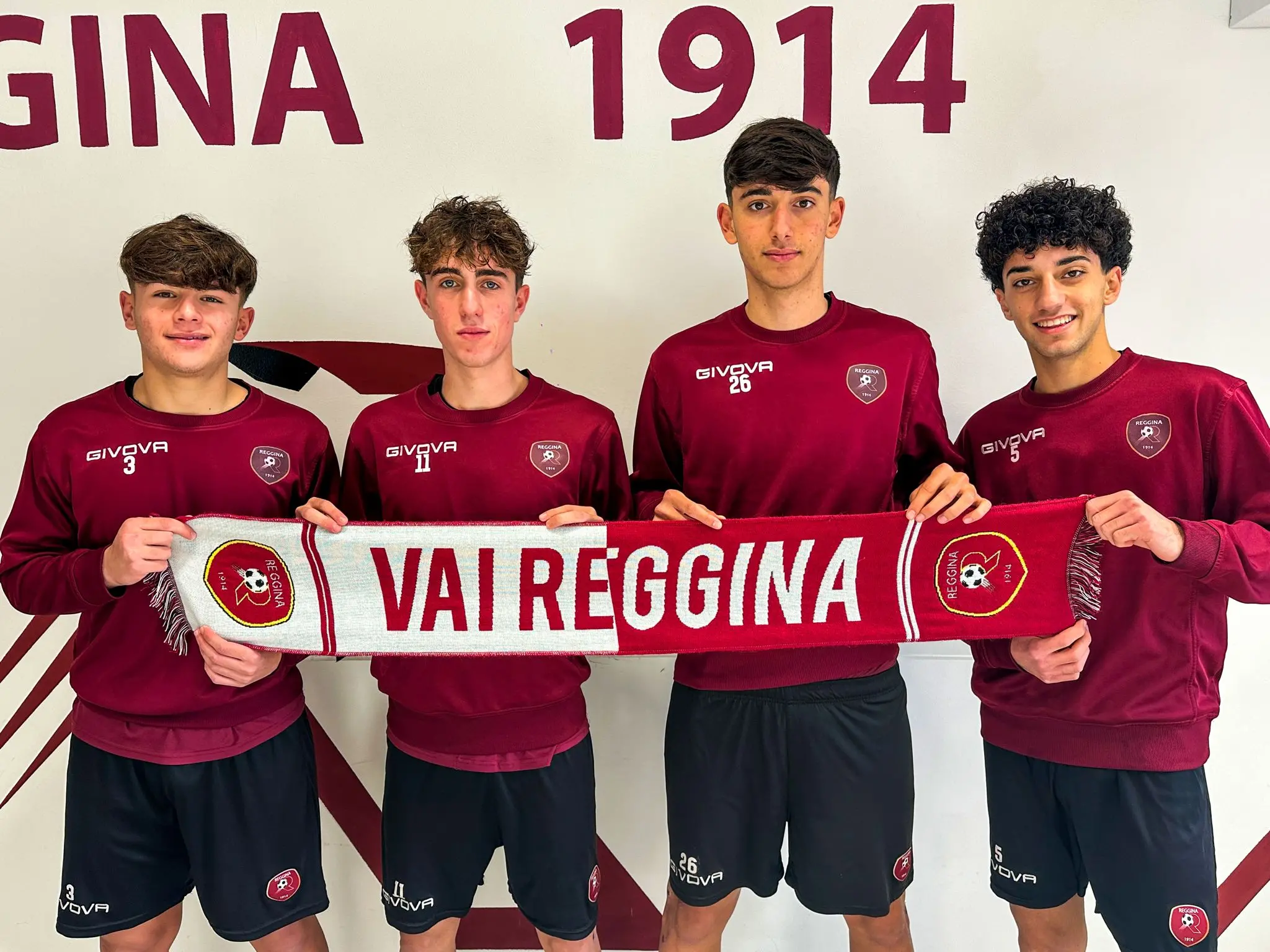 Settore giovanile, la Reggina punta sulla continuità: rinnovati i contratti di Curatola, Martorano, Randisi e Scali\n