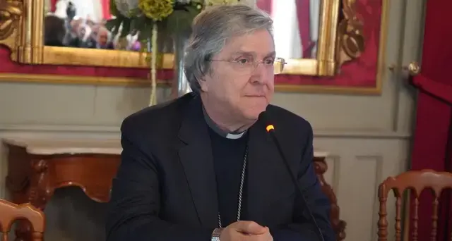 «Chi tace è complice»: il monito di monsignor Savino contro la ’ndrangheta ai giovani