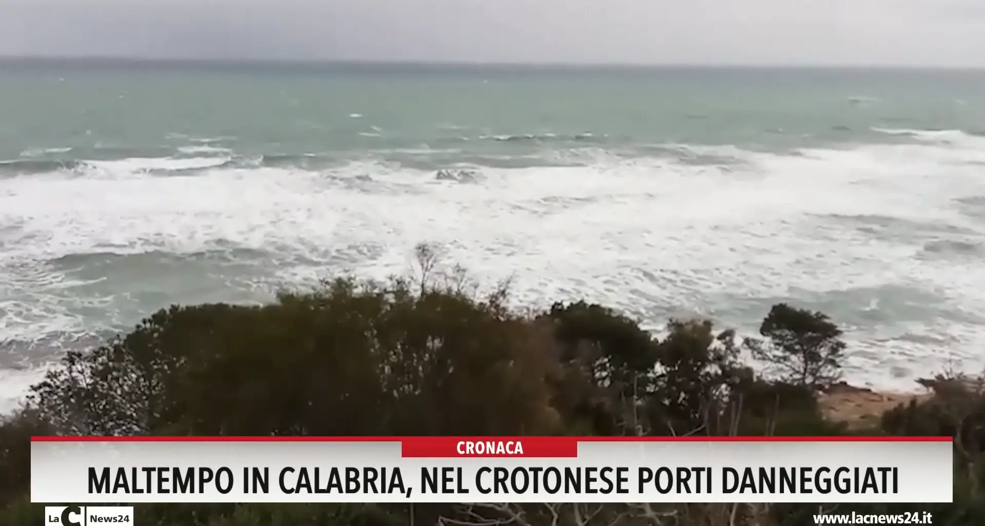 Maltempo in Calabria, nel Crotonese porti dannegiati