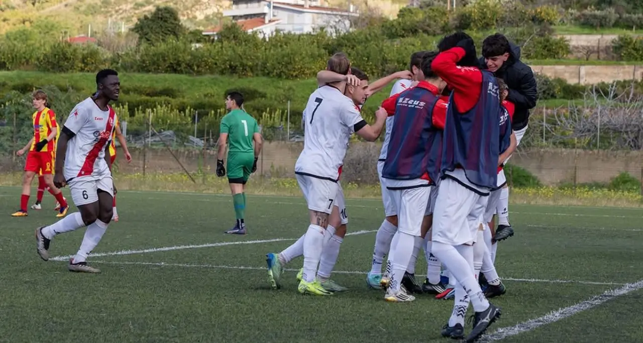 Eccellenza, il diciottesimo turno: il Trebisacce sfida Db Rossoblù Luzzi, derby Reggioravagnese-Bocale\n