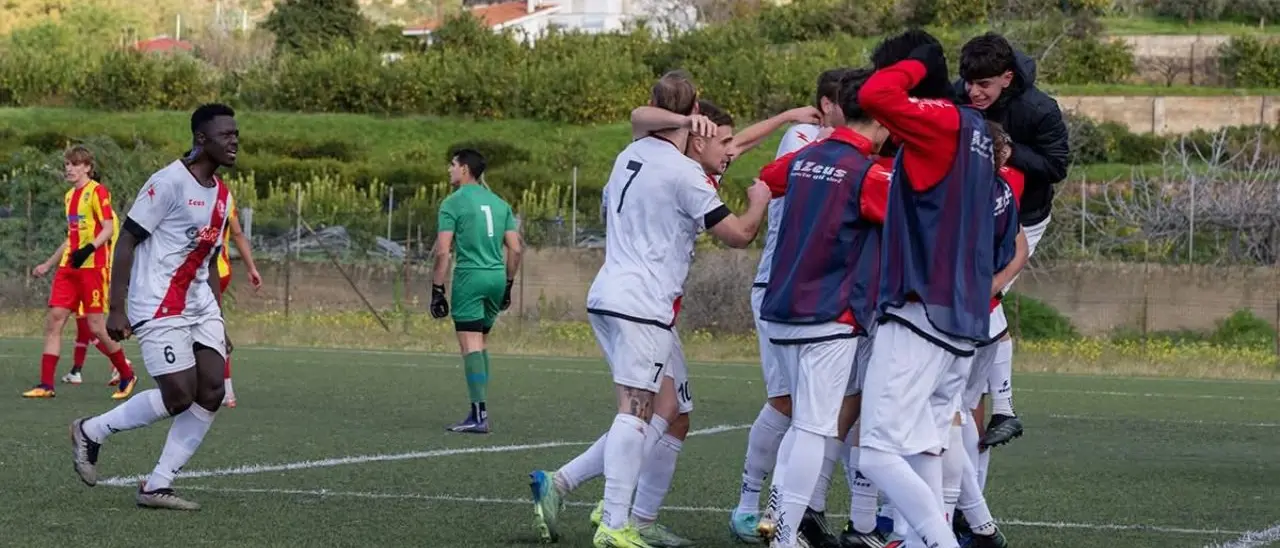 Eccellenza, il diciottesimo turno: il Trebisacce sfida Db Rossoblù Luzzi, derby Reggioravagnese-Bocale\n