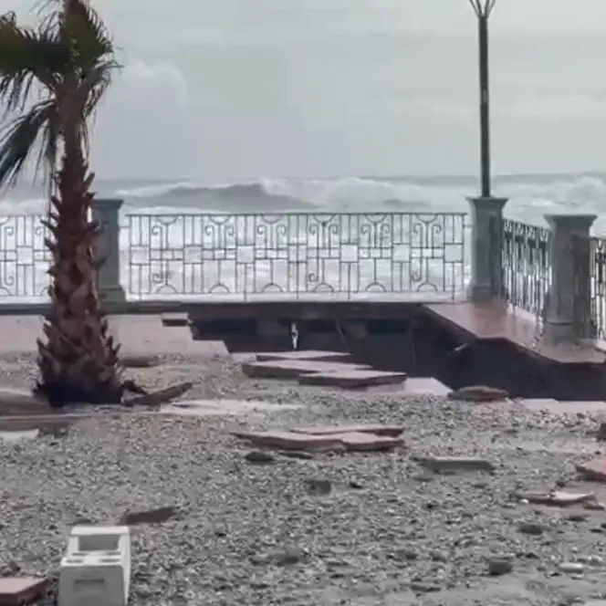 Harry scatenato dal Mediterraneo caldo, l’Anbi: «Aumentare la resilienza dei territori contro gli eventi estremi»\n