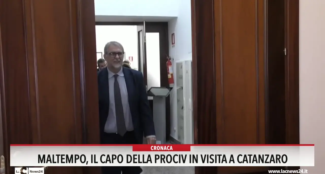 Maltempo, il capo della Prociv in visita a Catanzaro