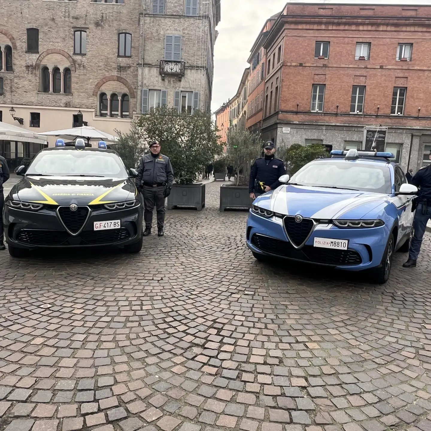 ’Ndrangheta, imprenditore riciclava denaro per il clan Grande Aracri: confiscati beni tra Cutro e l’Emilia Romagna\u00A0\n