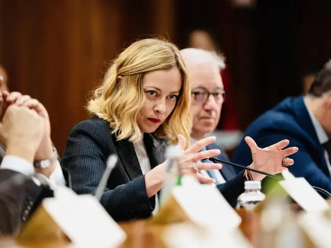 Sicurezza e difesa, ok del Consiglio dei ministri all’accordo di cooperazione con gli Emirati Arabi\n