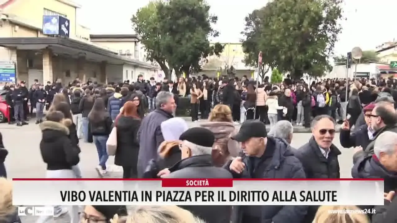 Vibo Valentia in piazza per il diritto alla salute