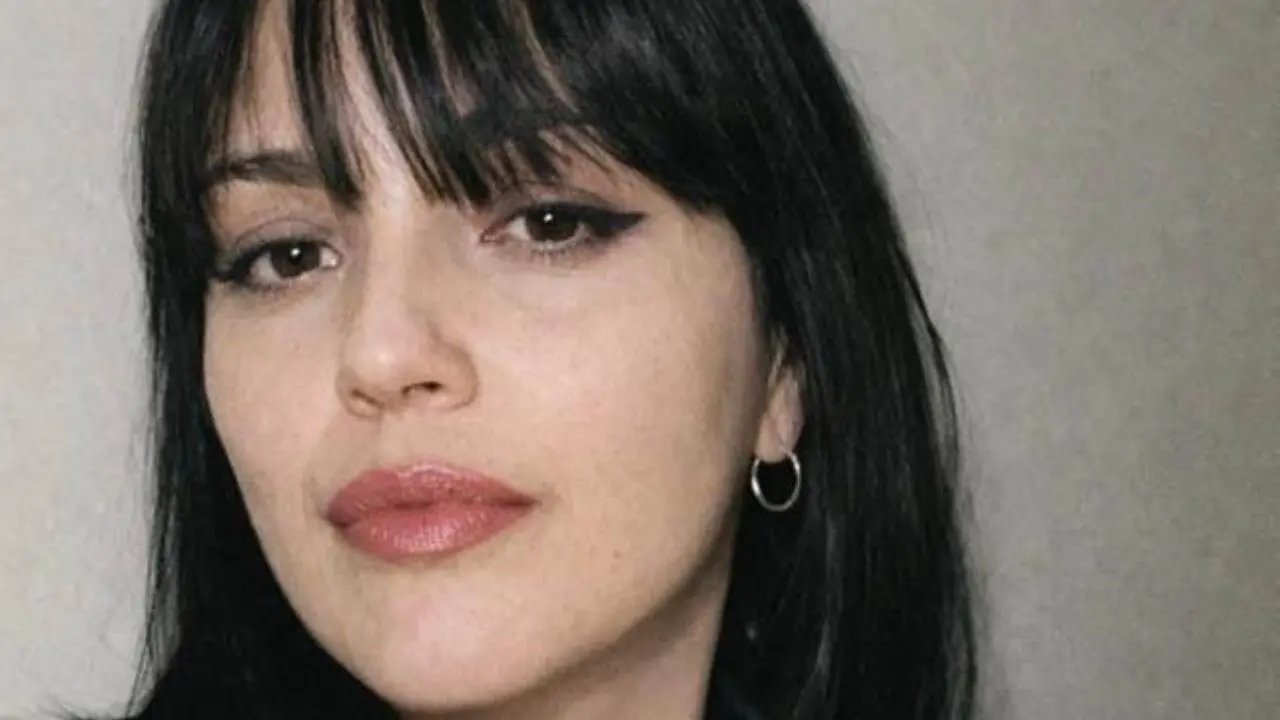 La fragilità che diventa forza, la rinascita dal dolore nel libro “E poi quel giorno accadde” di Emma Serpa\n