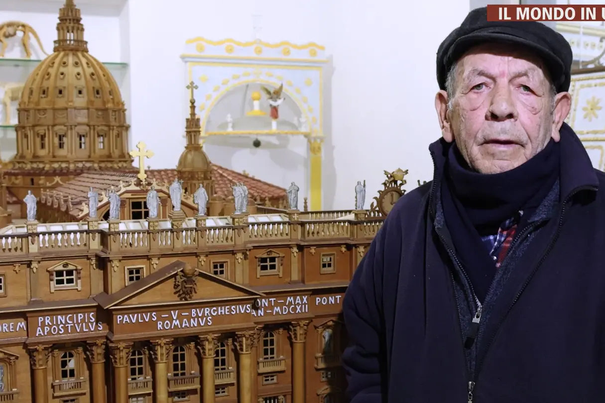 Rocco e le sue opere d’arte in miniatura a LaC Storie: a 85 anni trasforma la passione in missione\n