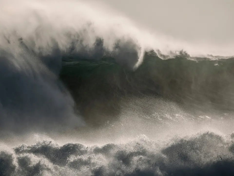 Il ciclone Harry come uno tsunami: onda record di 16,66 metri, è la più alta mai registrata nel Mediterraneo