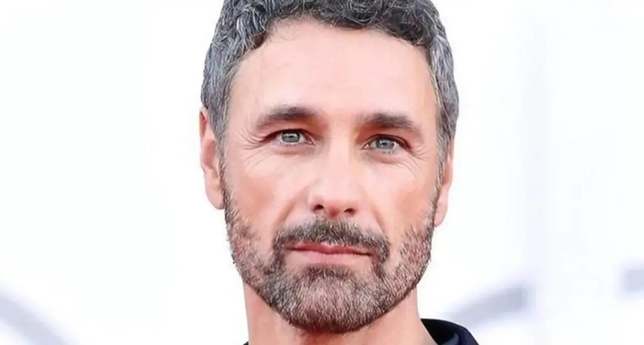 Fabriella Group sceglie Raoul Bova come testimonial di acqua Fabrizia\n