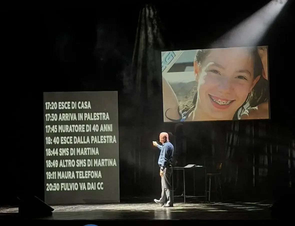 La fabbrica degli innocenti,\u00A0Gianluigi Nuzzi in Calabria con il suo racconto “crime” dei più eclatanti casi italiani\n