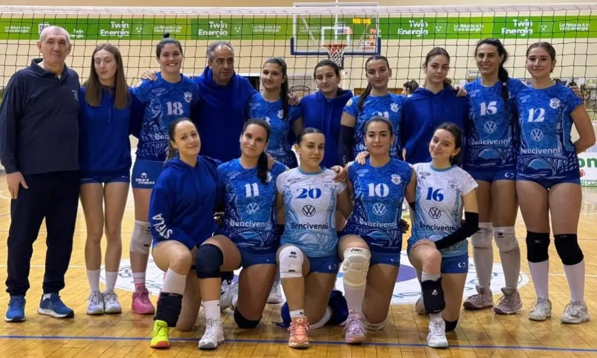 Rossano in emergenza contro Paola: sfida chiave nella corsa playoff\n