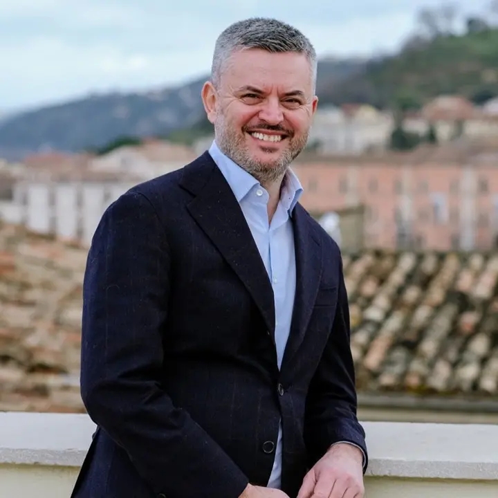 <p>Cosenza, Caruso denuncia Mancini per diffamazione e l'ex parlamentare lo sfida: «Mi candido a sindaco»</p>