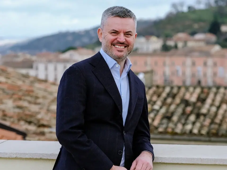 Mancini (indagato per diffamazione) annuncia la sua candidatura a sindaco di Cosenza