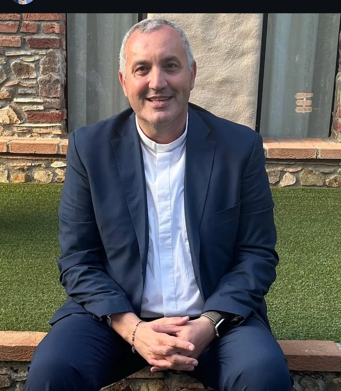 Arbitro picchiato a Crotone, il messaggio del parroco di Casabona: «Anche per chi sbaglia c’è il secondo tempo»\n