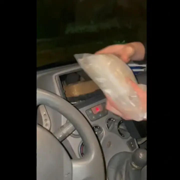 Viaggiavano in auto con un chilo di cocaina, due giovani arrestati nel Crotonese\n