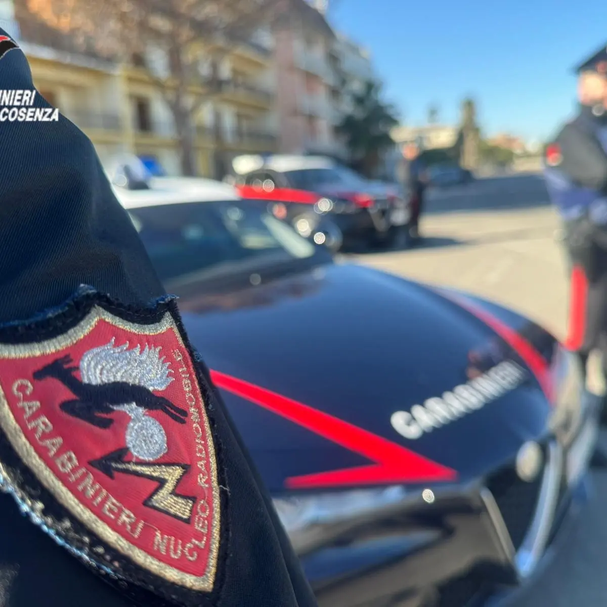 Corigliano Rossano, pistola clandestina nascosta in casa: fermato 23enne\n