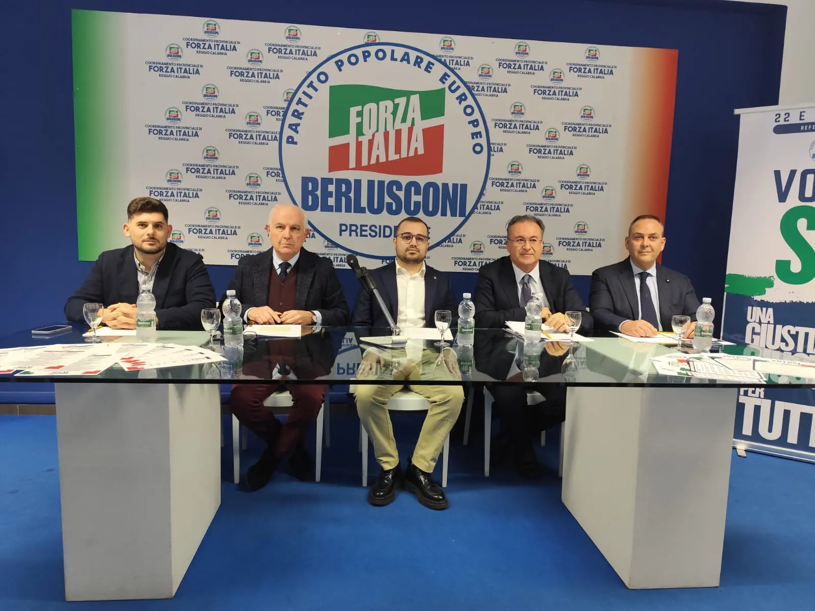 Nasce il Comitato azzurro “per il si” alla Riforma: «È solo una nuova veste architettonica a ciò che c’è già»\n