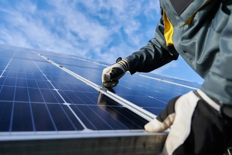 Efficienza energetica, oltre 4,7 milioni di euro a 14 Comuni vibonesi: ecco quali sono e quanto incassano\n