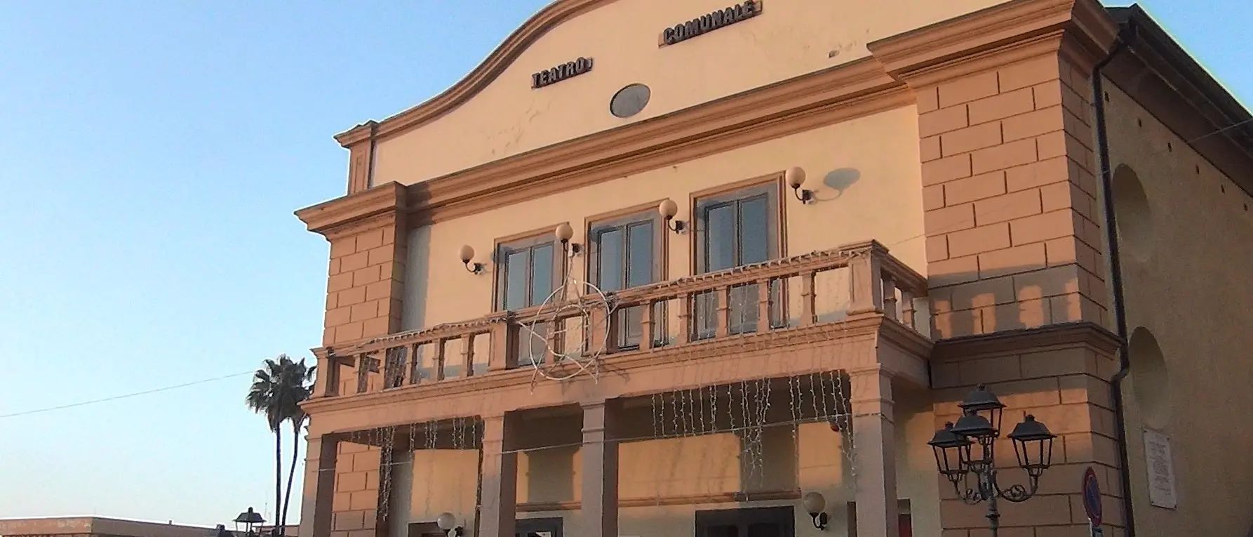 Cassano All’Ionio: il grande teatro riaccende le luci, presentato il cartellone\n