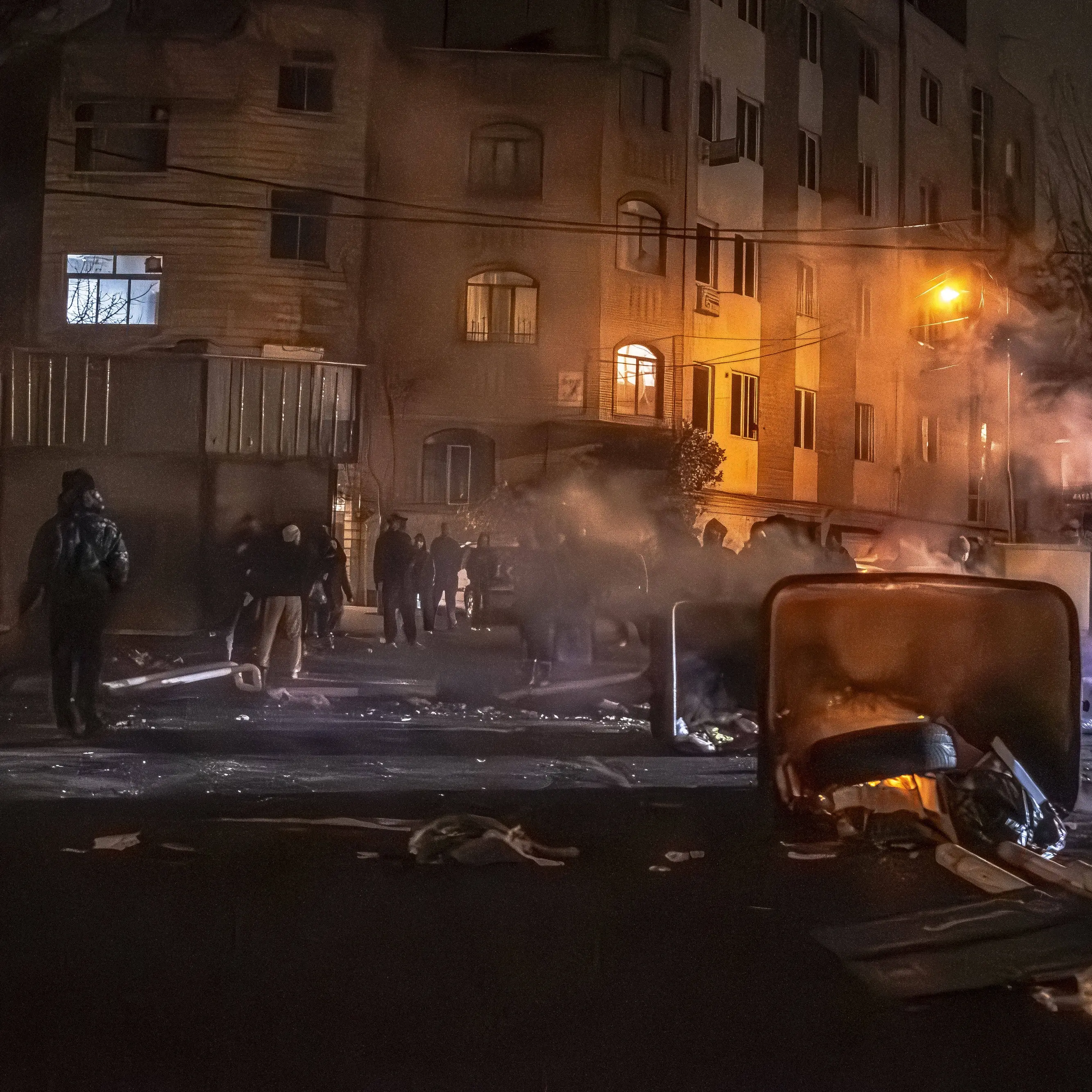 Iran, giovani massacrati per chiedere libertà: migliaia di morti e arresti mentre il mondo resta immobile\n